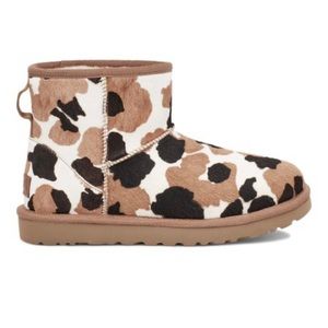 UGG Chestnut Cow-Print Classic Women’s Mini Boot